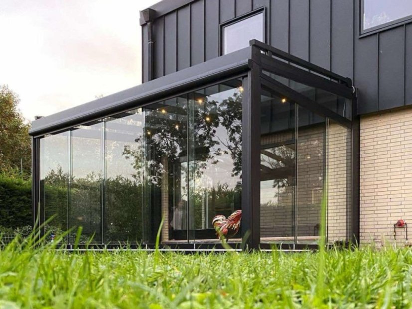 Masivní hliníková skleněná pergola MB Line - Rozměr: 406 x 250 cm, Barva: RAL 9001 krémová bílá