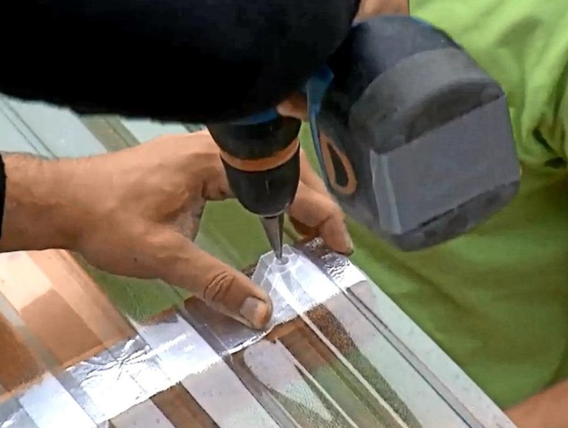 Kónický spirálový vrták do plastu a železa