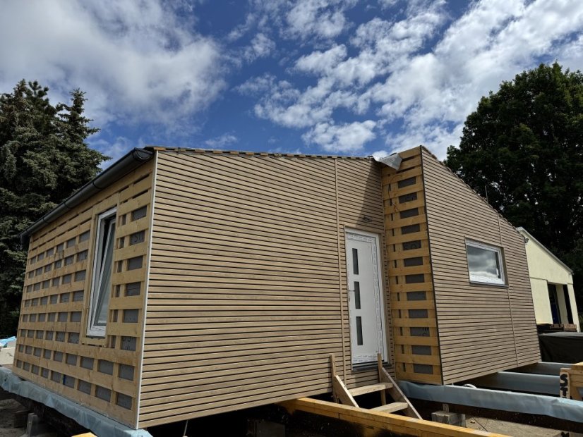 Fasádní obklad - WOOD SIDING SVP-B6 FRONTO V-BLACK - 60 dub