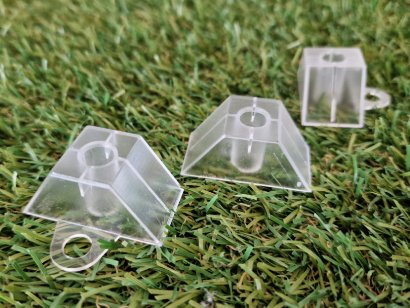 Distanční podložka (trapéz)