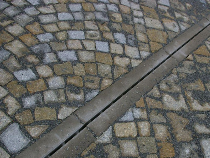 Betonový žlab D400 štěrbinový - Varianta: H200 | průměr: 90 mm