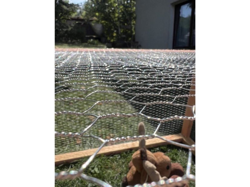 Chovatelské šestihranné pozinkované pletivo - Rozměr: 1 x 10 m	, Velikost ok: 0,8 x 25 mm (drát/oko)