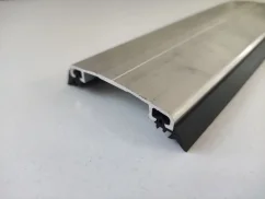 Těsnění ke krycímu profilu