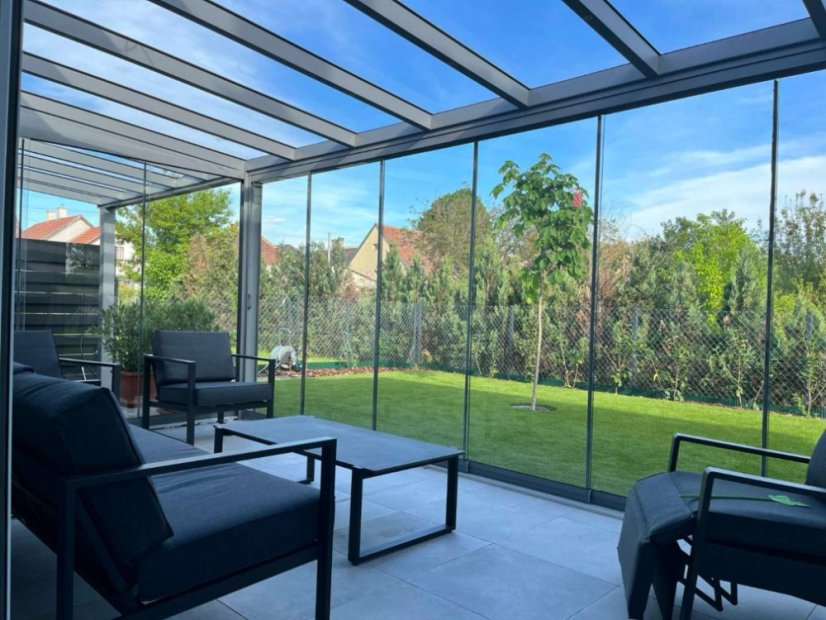 Masivní hliníková skleněná pergola MB Line - Rozměr: 406 x 250 cm, Barva: RAL 9001 krémová bílá