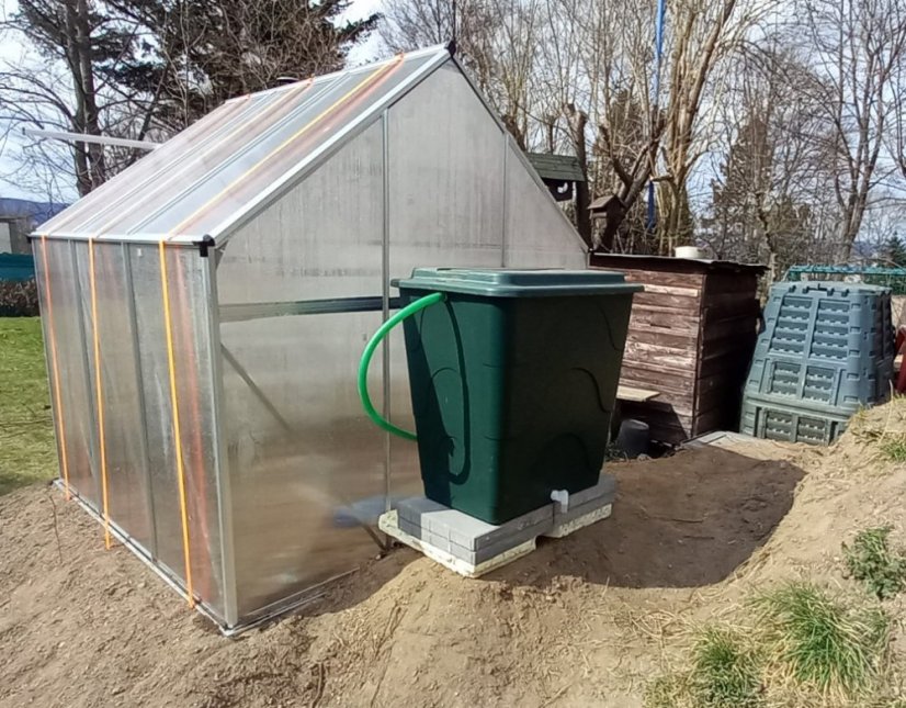 Covergarden plastová nádrž na vodu 240 l