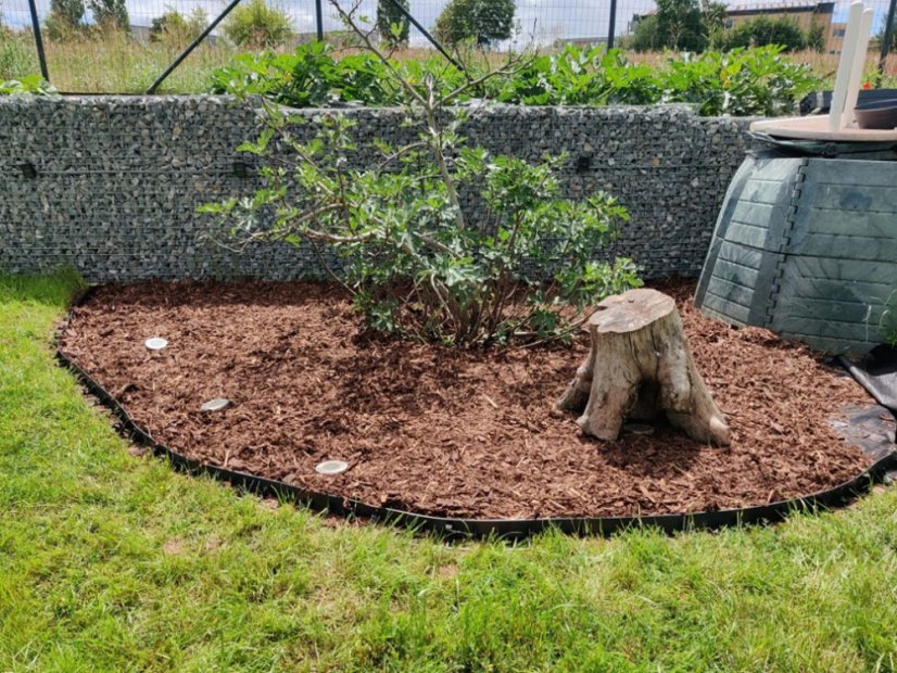 Neviditelný obrubník Covergarden - Rozměr: 4,5 x 100 cm, Barva: černá